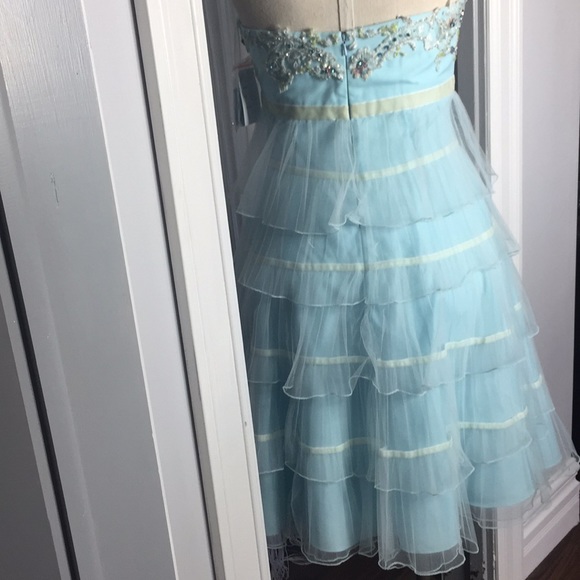 Prom Gown - Picture 4 of 6